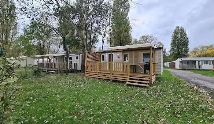 M.home Acces 034 3chbr/6pers Kemping 3*