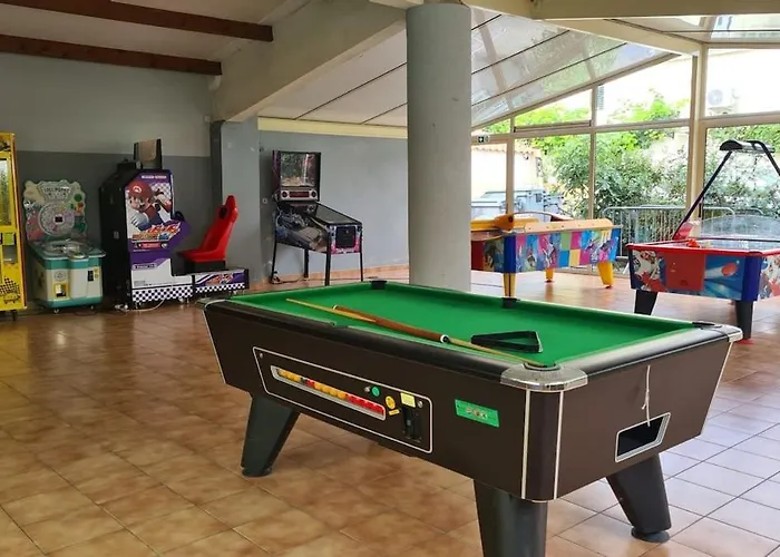 Kemping M.home Acces 034 3chbr/6pers 3*