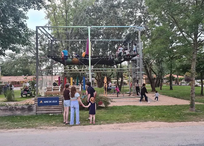 Kemping M.home Acces 034 3chbr/6pers 3*